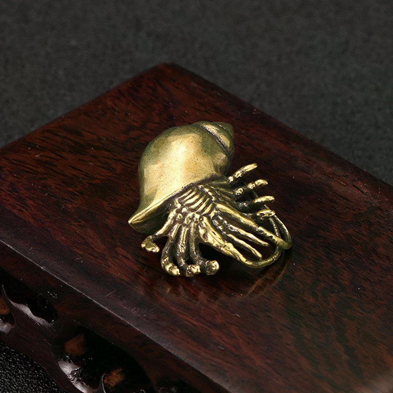 Vintage Brass Hermit Crab Figu - English Home Office avaliação e preço