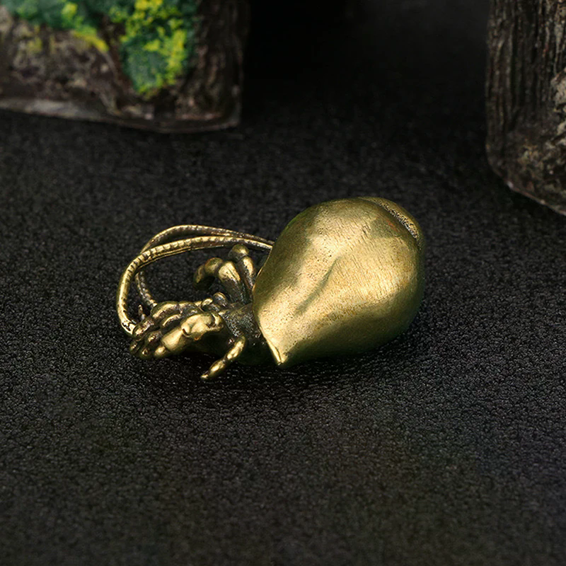 Vintage Brass Hermit Crab Figu - English Home Office avaliação e preço